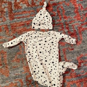 Cozys knotted sleep gown and matching hat!